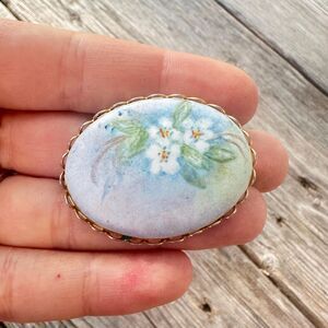 Vintage Jewelry Painted Floral Cameo Porcelain Brooch Pin Victorian Era Brooch